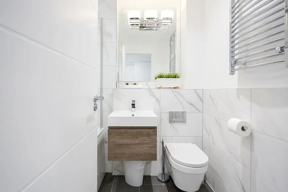 Roomspace Apartments -The Legacy