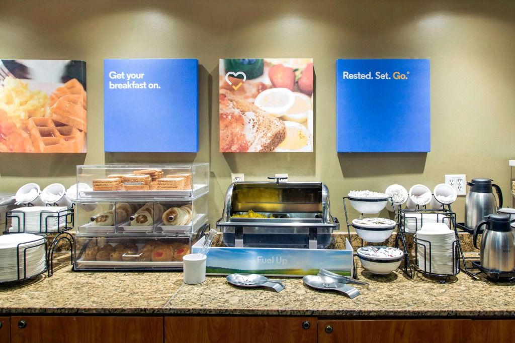 Comfort Inn & Suites San Francisco Airport North