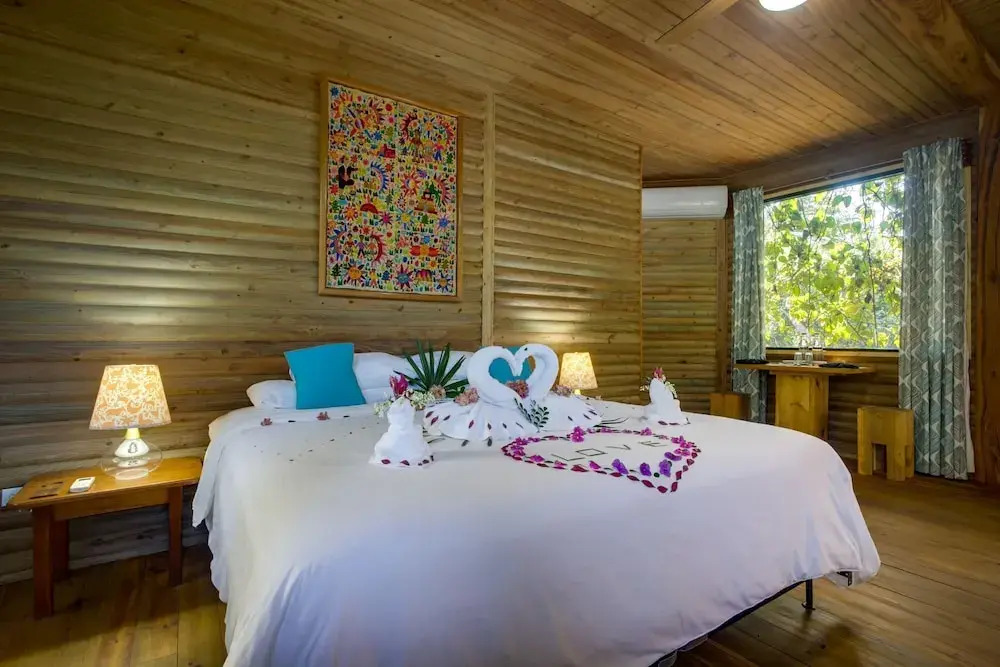 DuPlooys Jungle Lodge