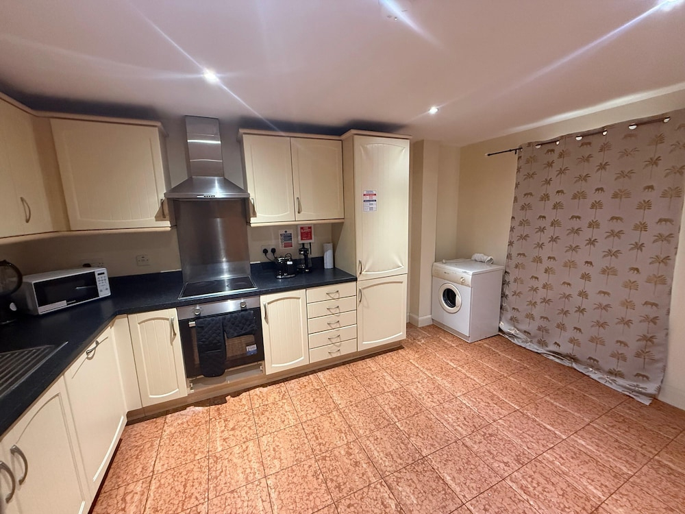 Cozy Apartment Flat 4 Guildford Court