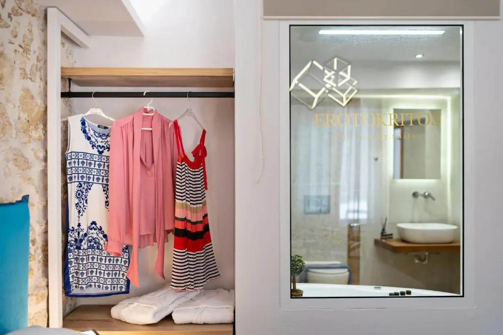 Erotokritos City Luxury Suites