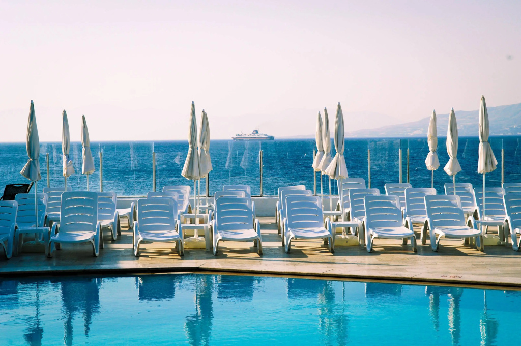 Chronos Beach Hotel