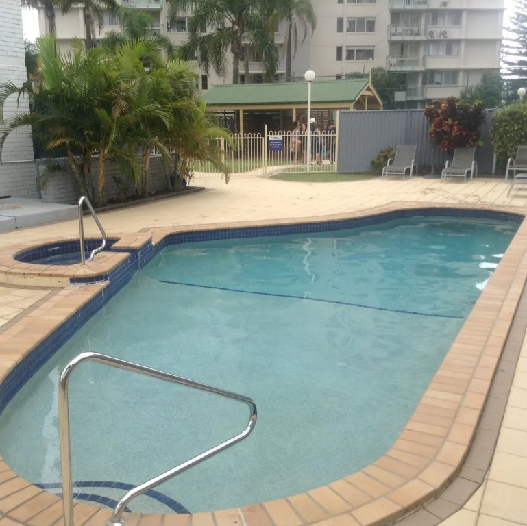 Burleigh Gardens North Hi-Rise Holiday Apartments