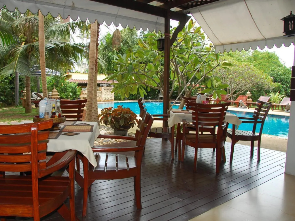 Sirikarn Residence and Luxury Apartments