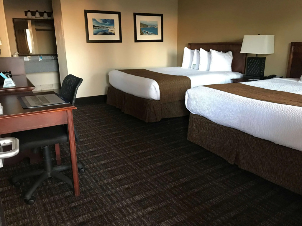 Best Western Lakewood- Historic Landmark