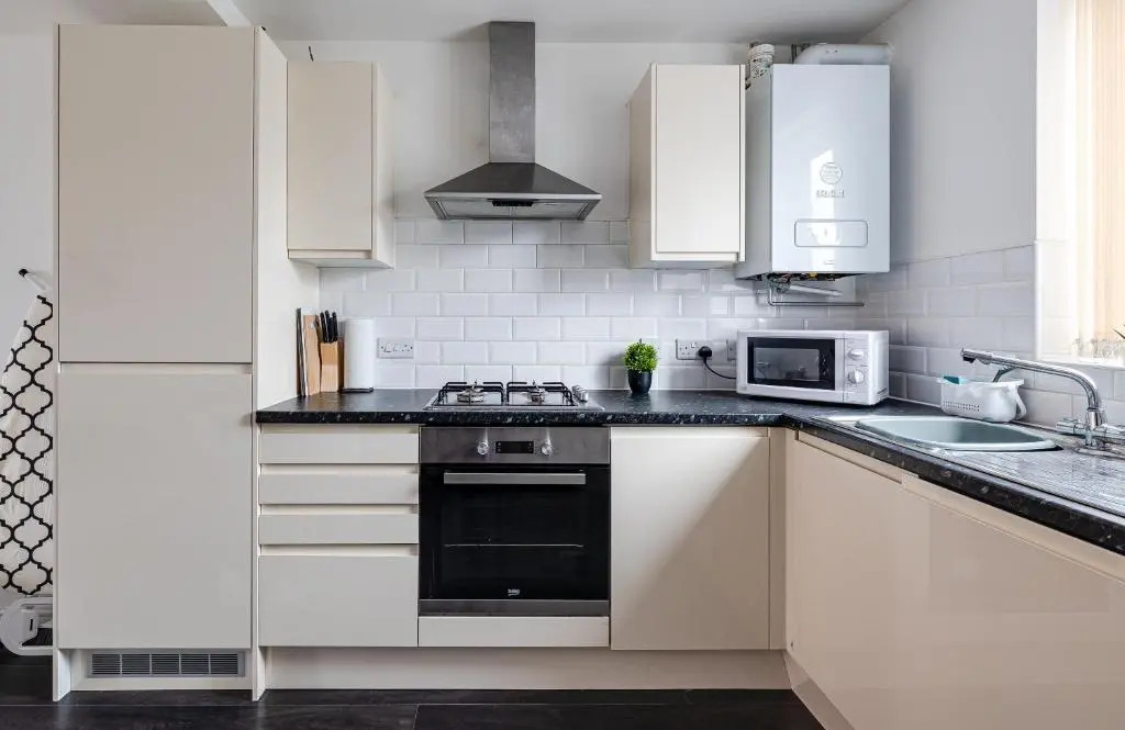 Stanley Sparkle Stays - 4BRooms, 4Beds, Prkg, Wifi