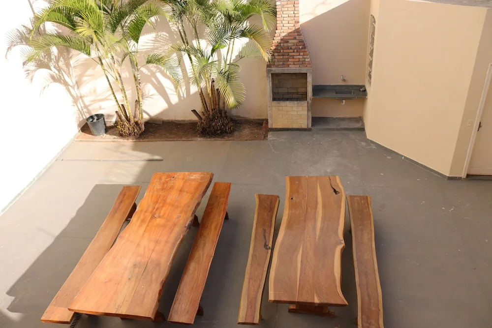 Nuhh Hostel & Café