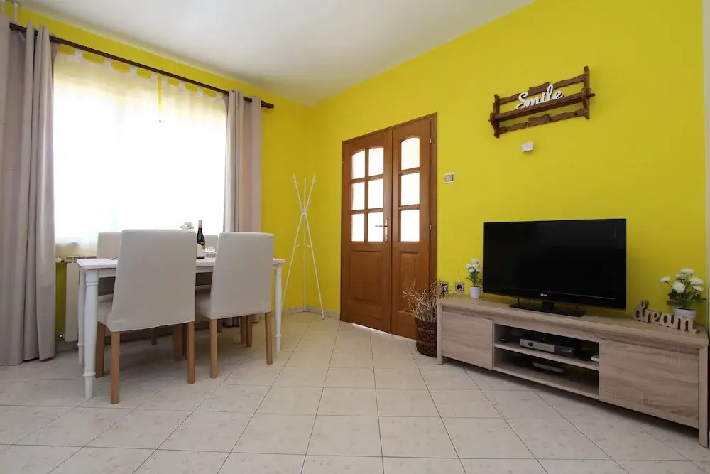 Apartments Folo