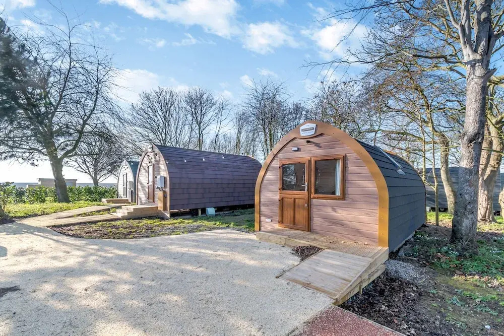 Carlton Manor Pod 2