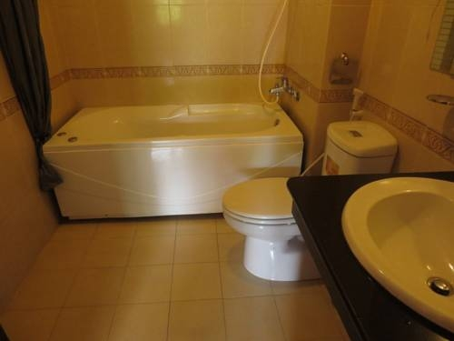 Tuong Phat Hotel