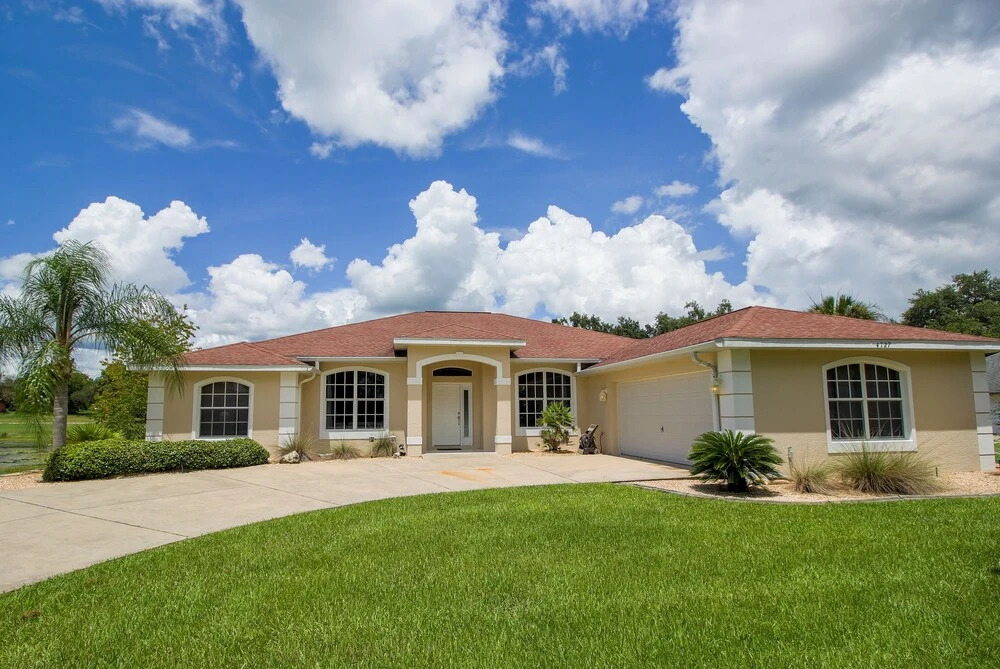 Spacious Modern Pool Home, Family & Golf Trips - 4727 4 Bedroom Home by RedAwning