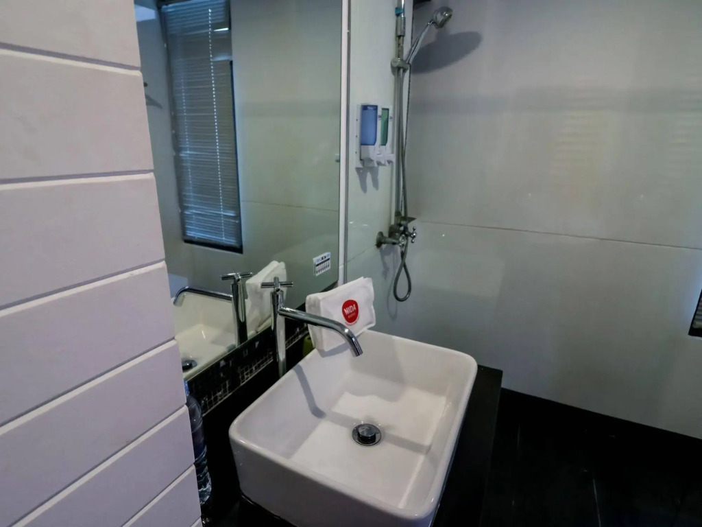Nida Rooms Patong Lavendar House