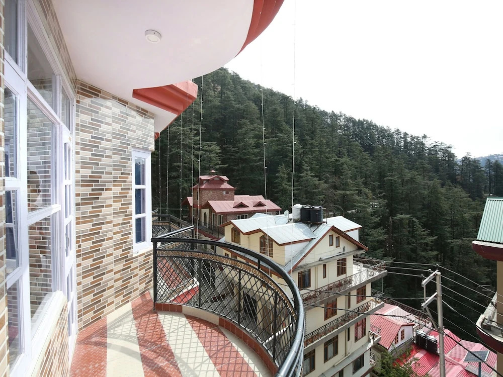 OYO 11863 Home Valley View 2RK