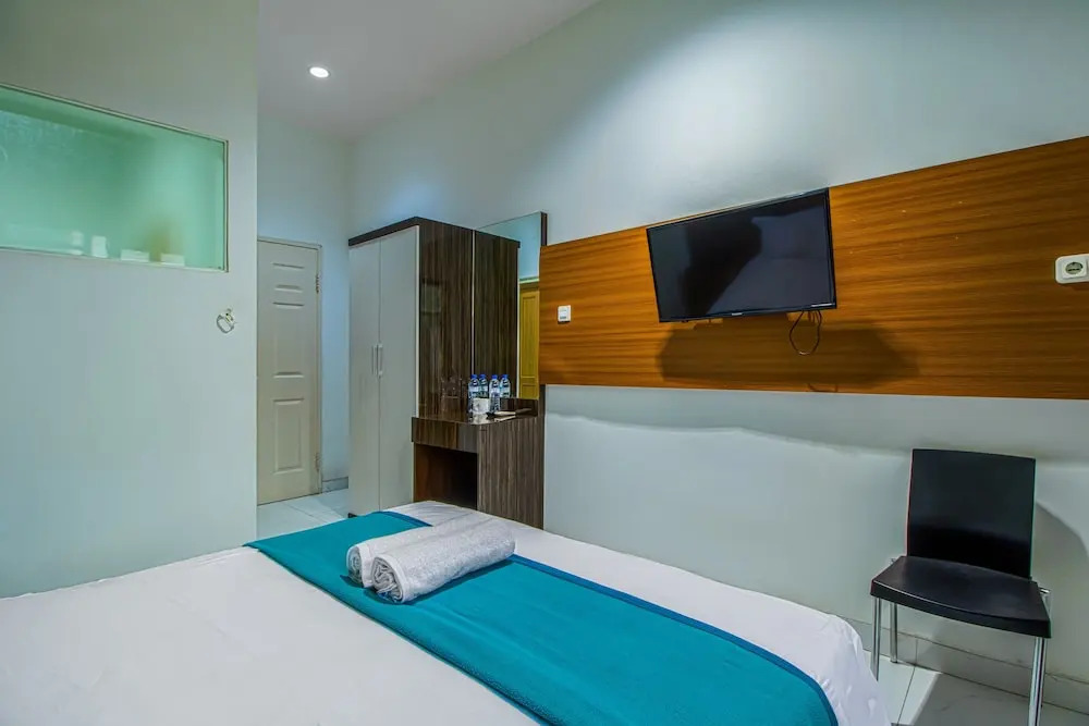 Aira Rooms Anggrek Serat BSD