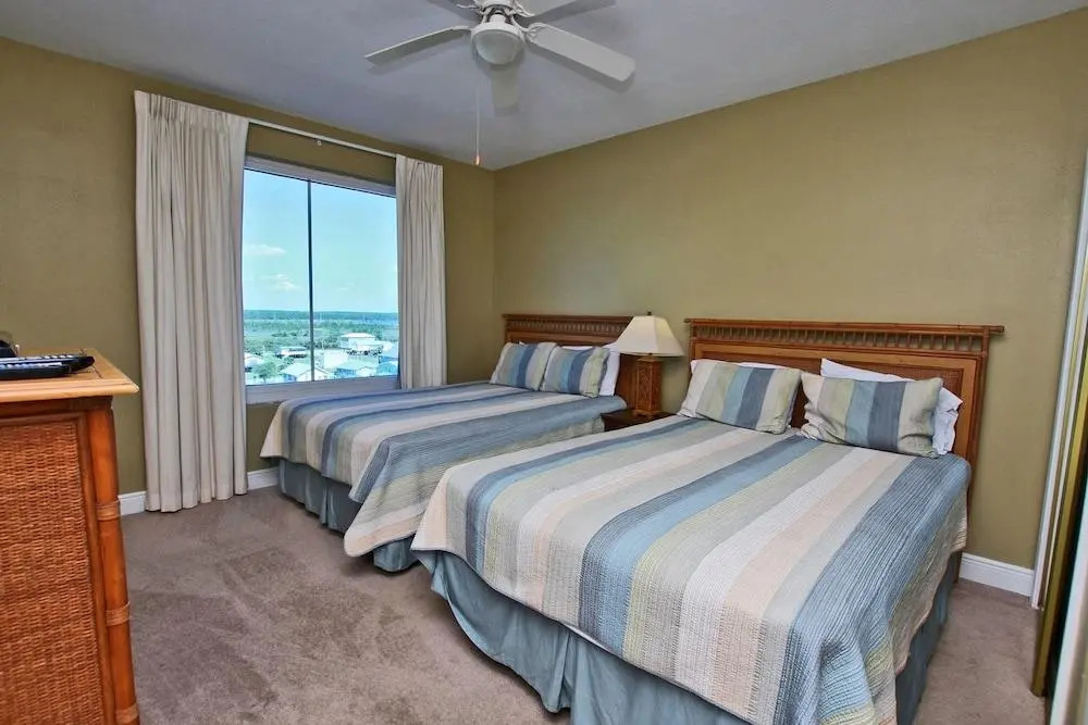 San Carlos 701 by Youngs Suncoast
