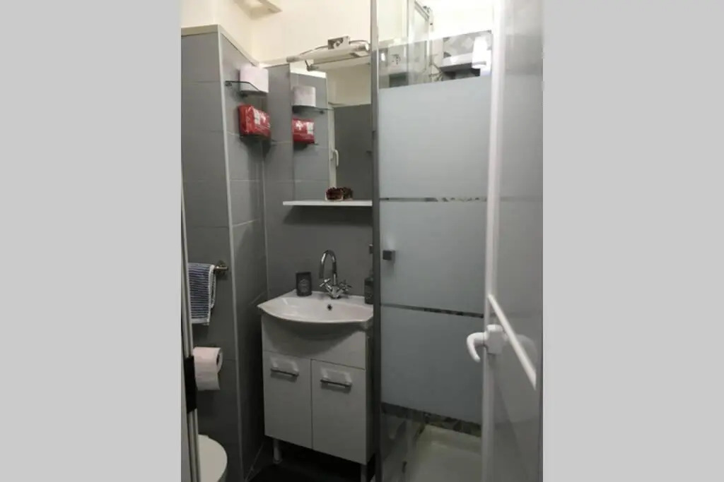 Diana Guest House