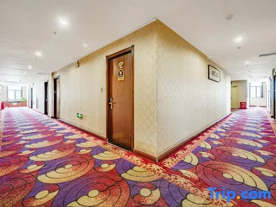 Urumqi Huasheng Garden Hotel