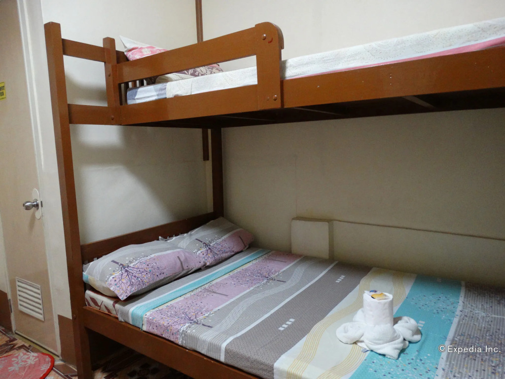 Eden Travellers Lodge