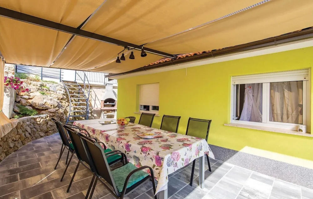 Nice Home in Rukavac With Wifi and 4 Bedrooms