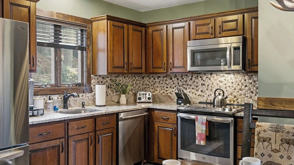 Sunbird Lodge by Avantstay Gated Community + Indoor Pool Access + Fitness Center + Tennis Court