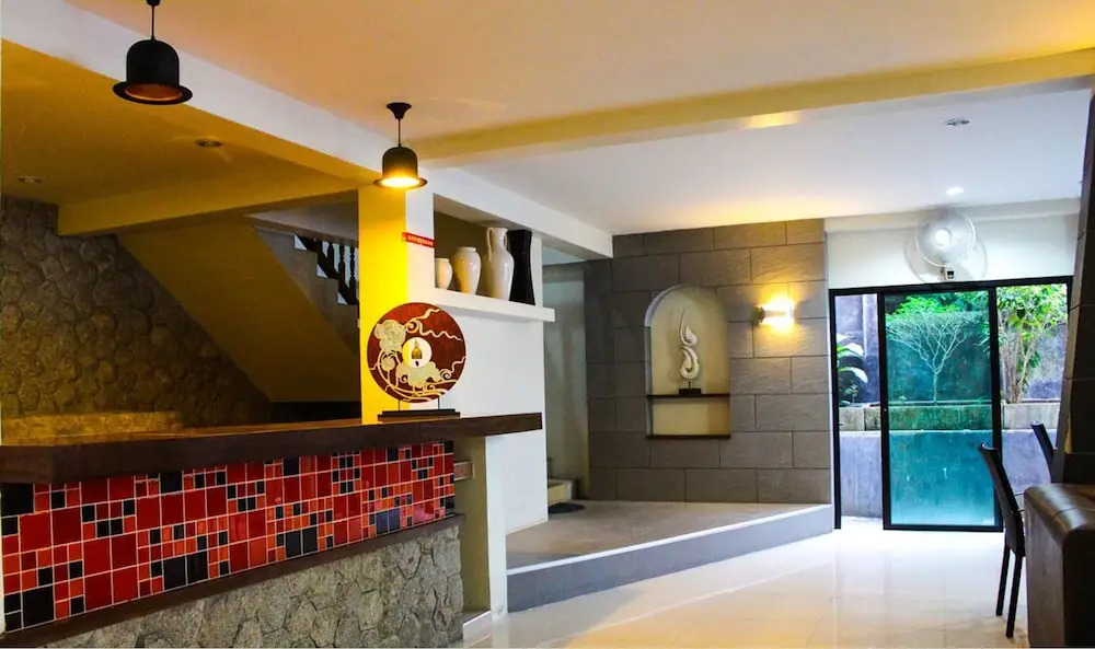 Sharaya Kata Hotel
