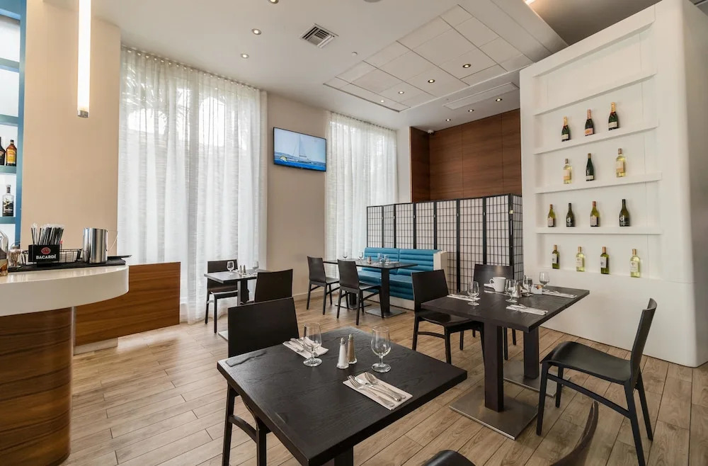 Beachwalk Private Apartments