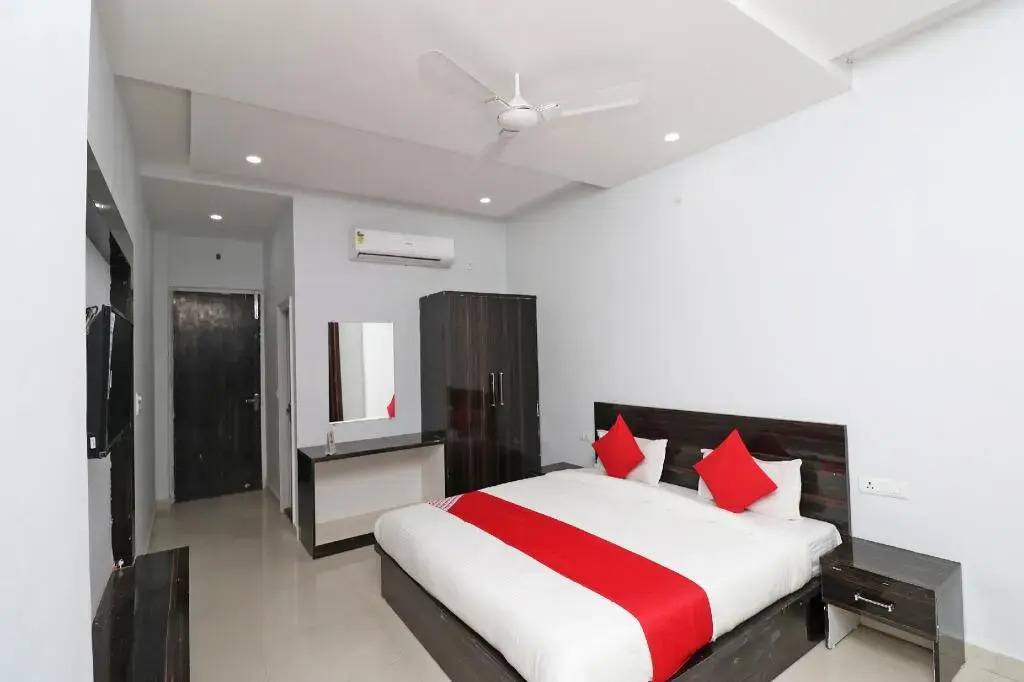 Hotel Sathyarth by OYO Rooms