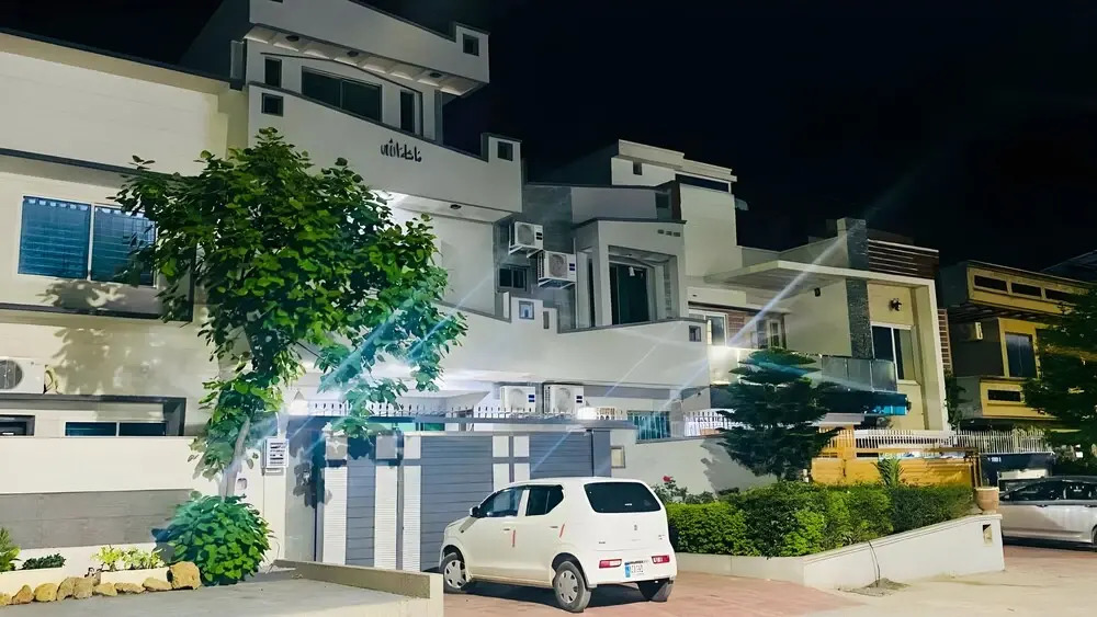 One Click 7 Guest House