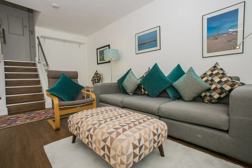 2 Bedroom Apartment in Central London