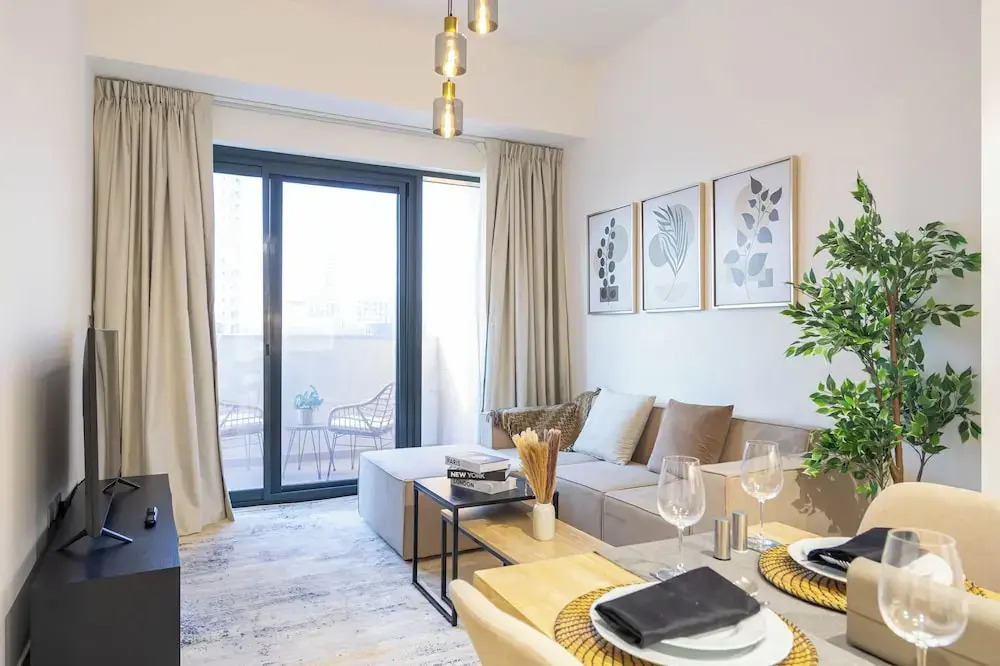 Classic 1BR In Azizi Riviera Meydan