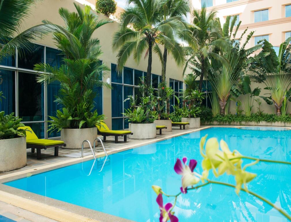 Krungsri River Hotel