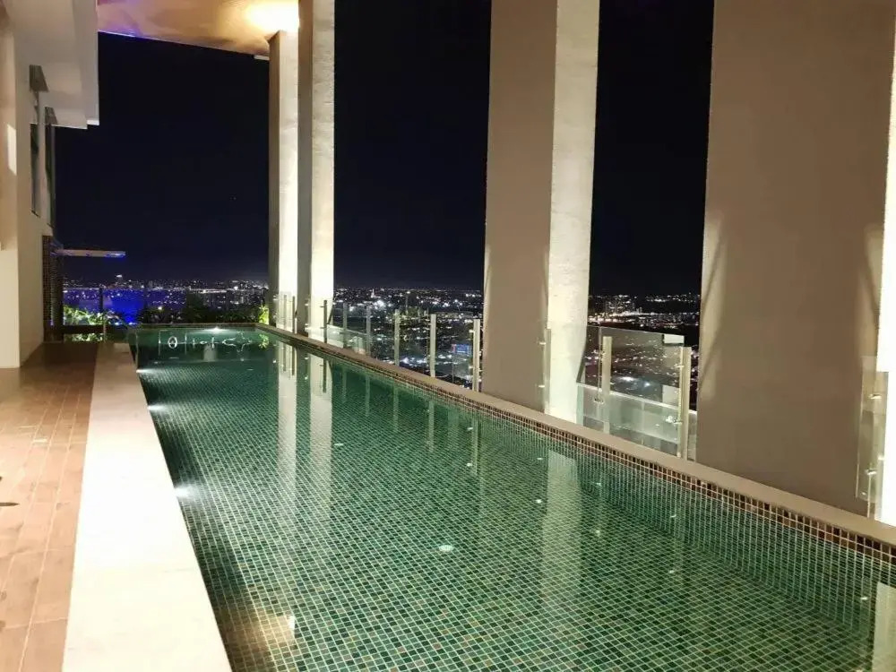 Setia Sky 88 Up to 6 pax !!! 2BEDROOM apartment with extra bed