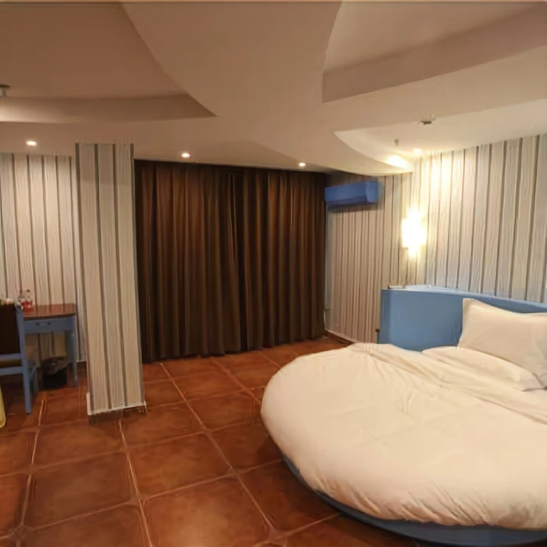 Beijing Rum Hotel