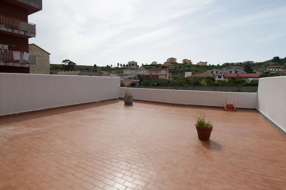 Catanzaro House