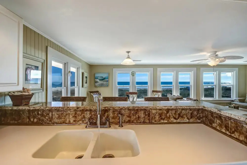 Rustic Oceanfront Cottage