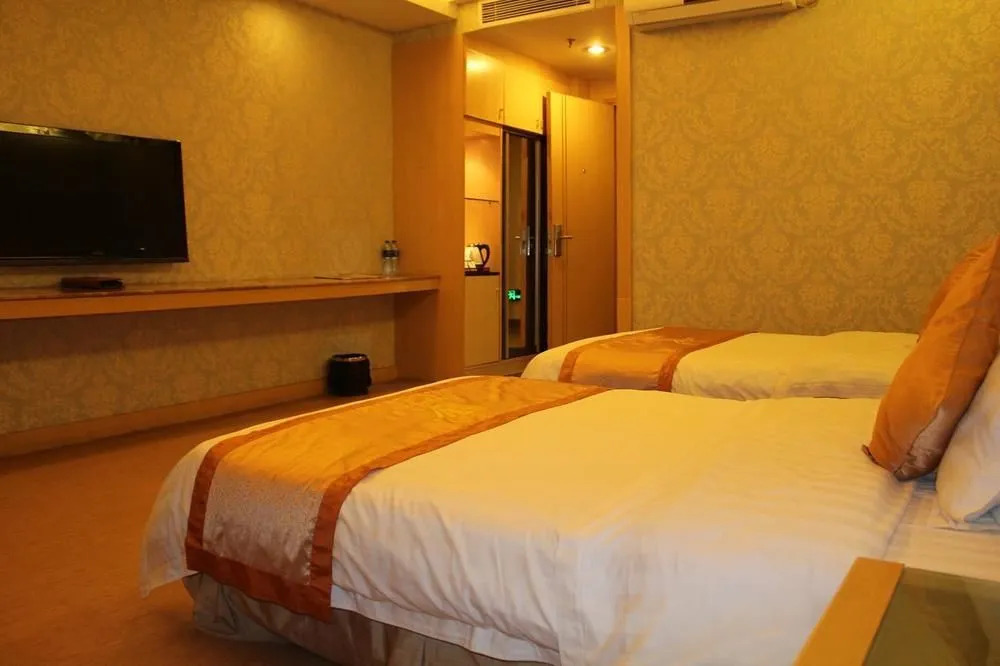 Jia Fu Li Jing Hotel (Guangzhou Tianhe Passenger Station Metro Station)