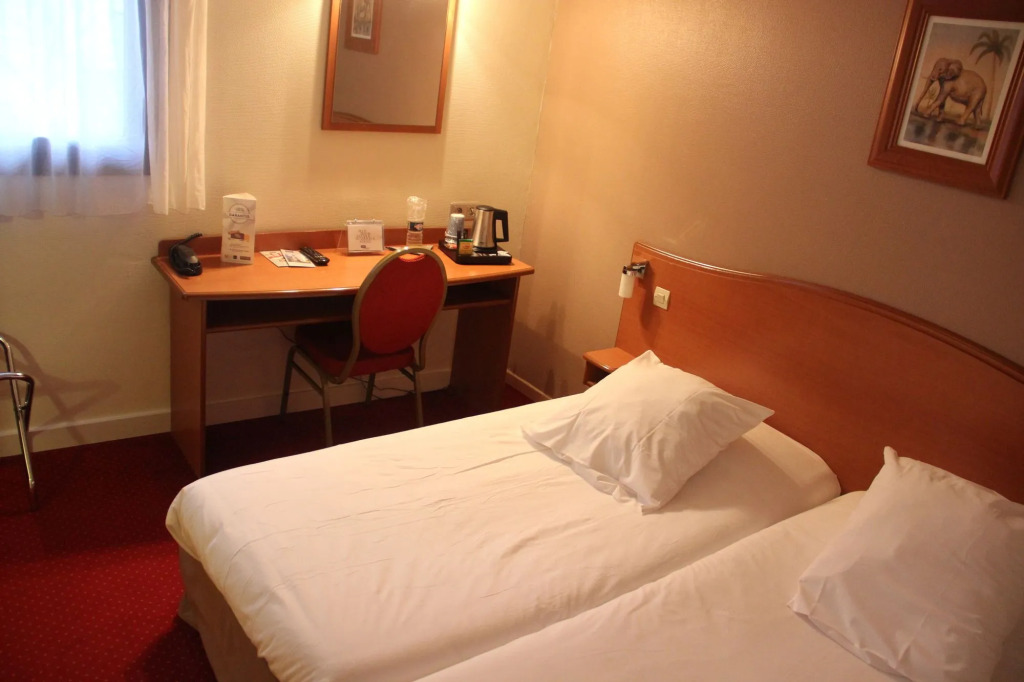 Kyriad Saint Quentin en Yvelines - Montigny