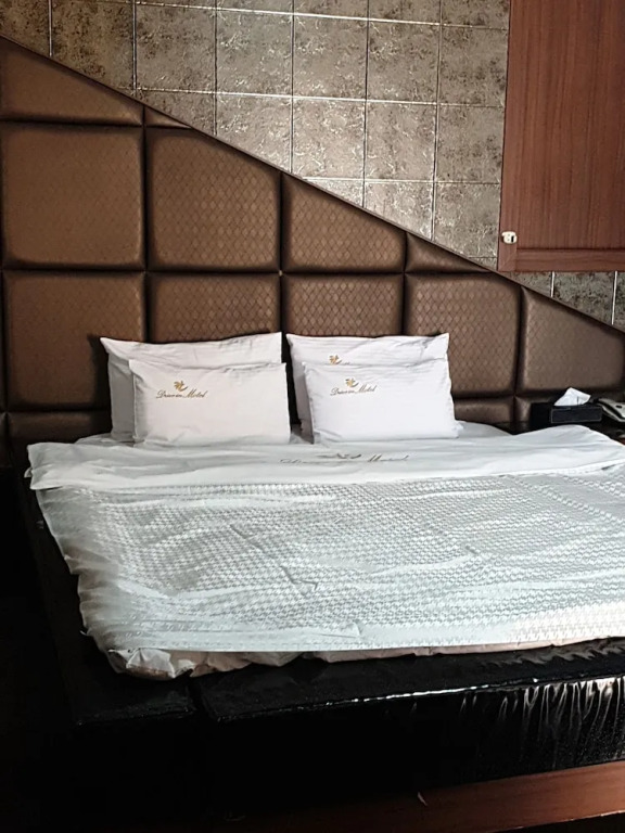 Khan Motel