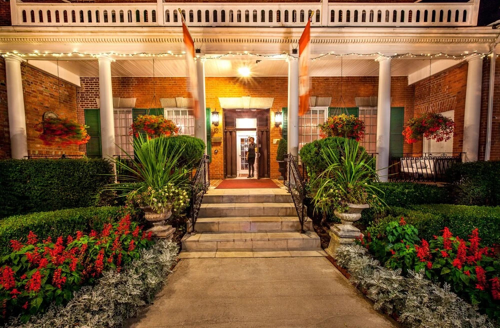 The Woodlawn Inn