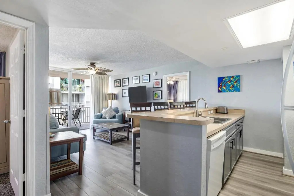 Bimini Suite 211