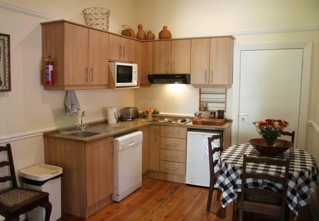 5 Camp Street Guesthouse & Self-catering