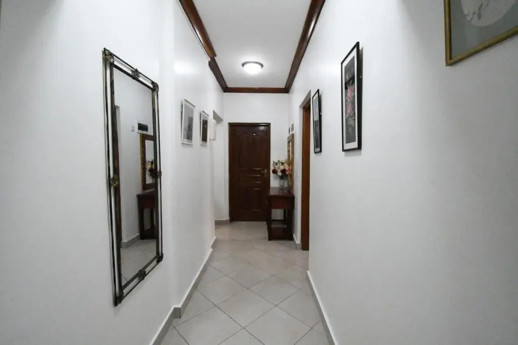 Spacious 3 Bedroom Fully Furnished Apartment