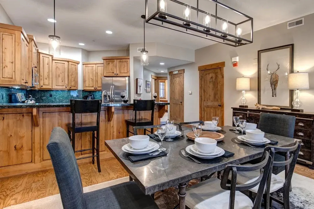 Town Pointe C304 3 Bedroom Condo by RedAwning