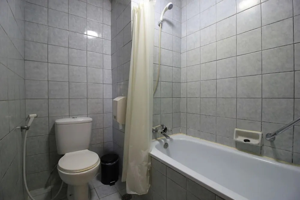 Capital O 1583 Mutiara Merdeka Hotel