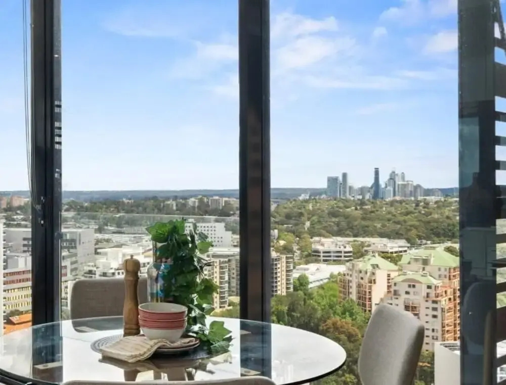 Kozyguru |St Leonards | 1 Bed Best Location & View