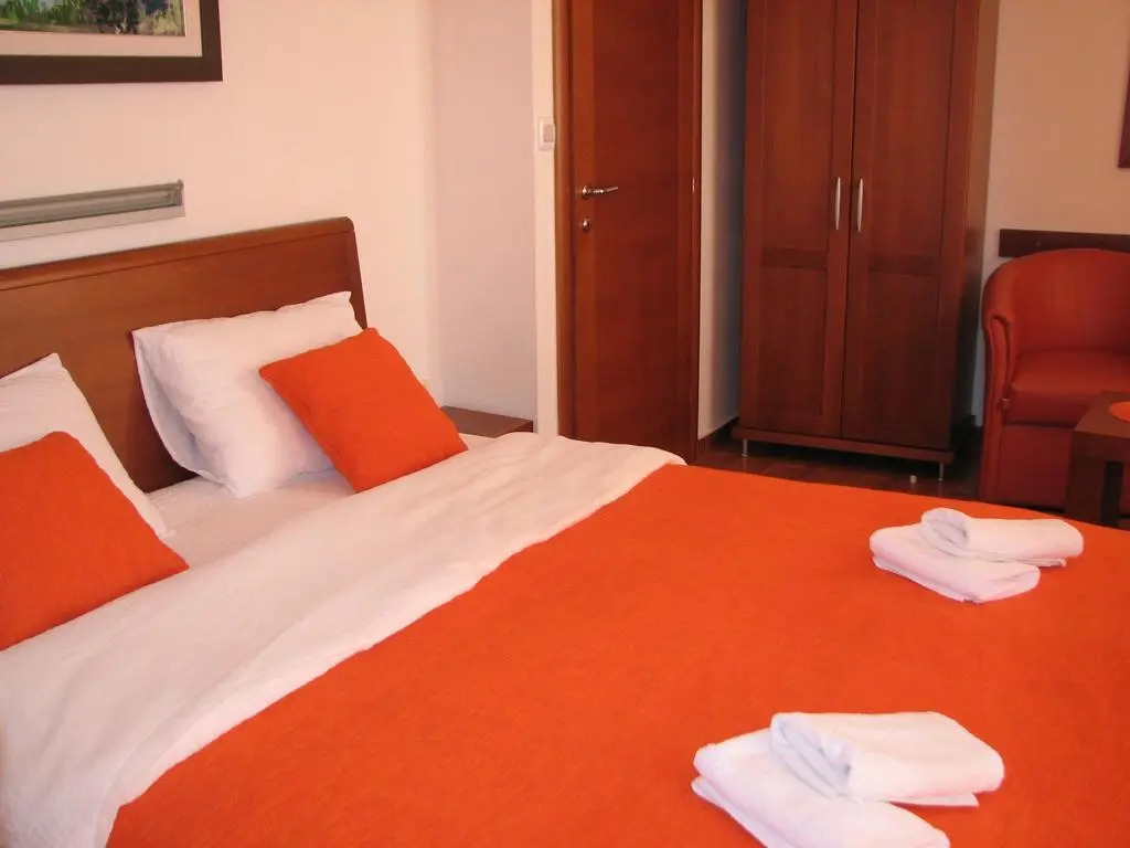 R club Apartments Old Town Budva