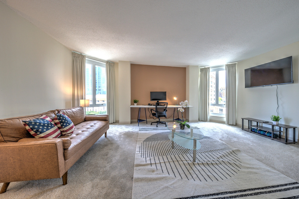 Outstanding 2 Bed Apt in Heart of Back Bay!