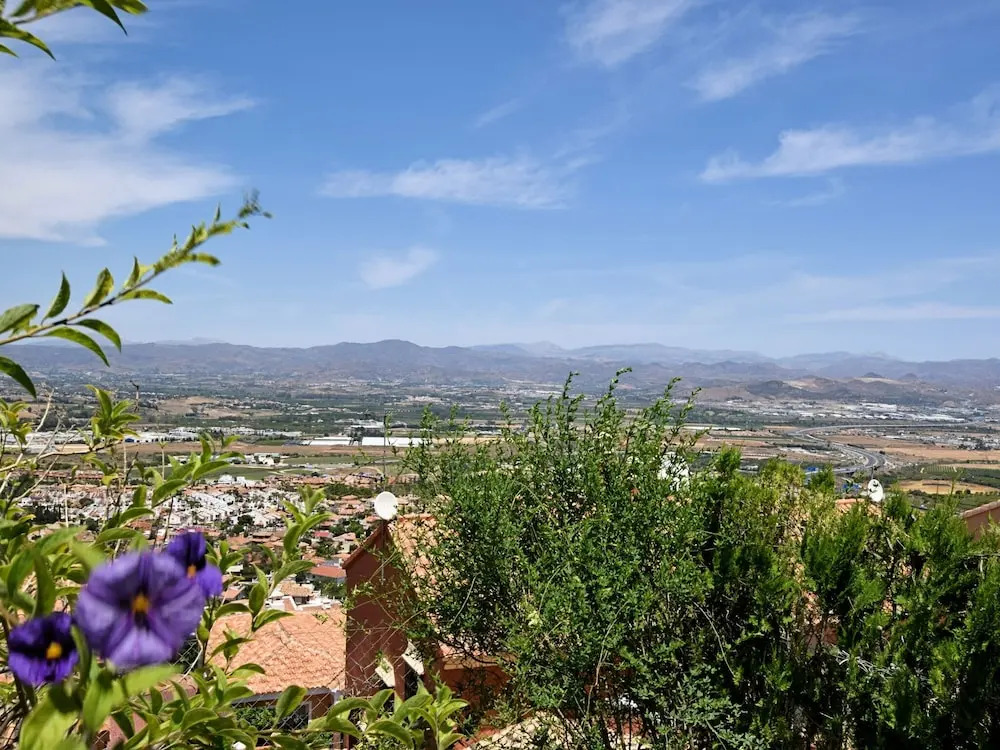 Cozy Holiday Home in Alhaurín de la Torre With Private Pool