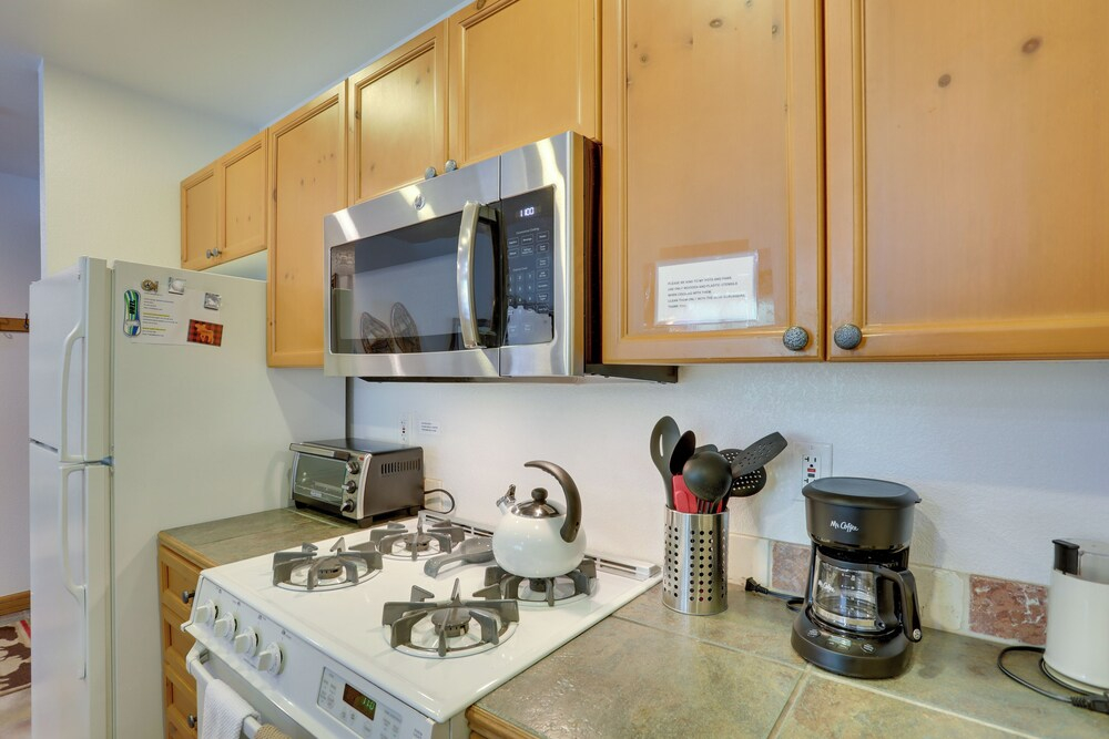 Lavish Escape - 3 Mi From Beaver Creek Resort!