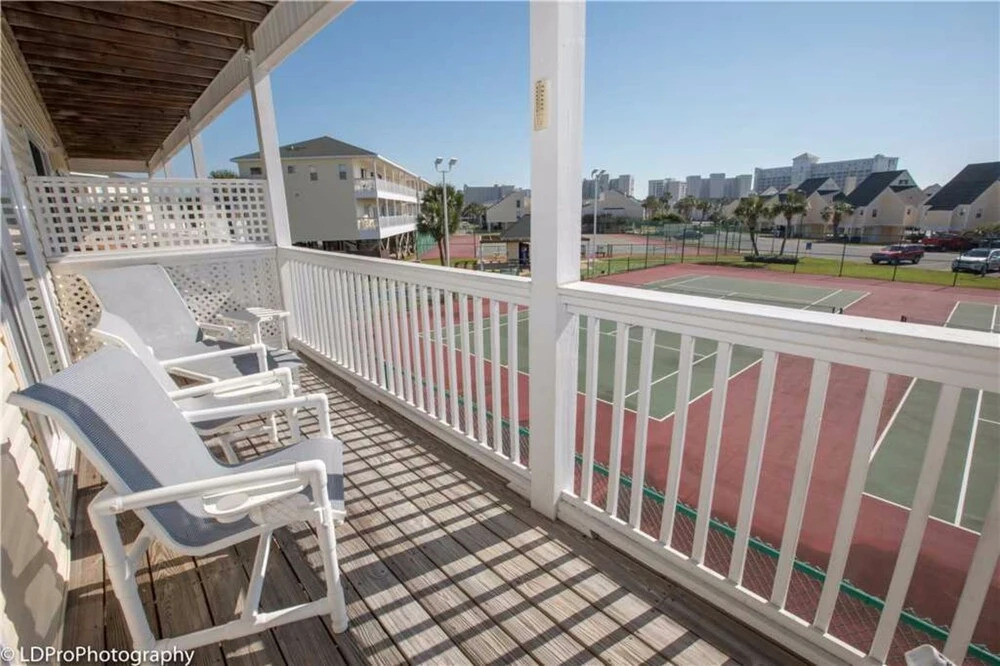 Sandpiper Cove by Panhandle Getaways